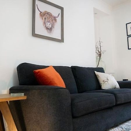 Central 2 Bedroom Luxury Home Close To River Ness Inverness Zewnętrze zdjęcie